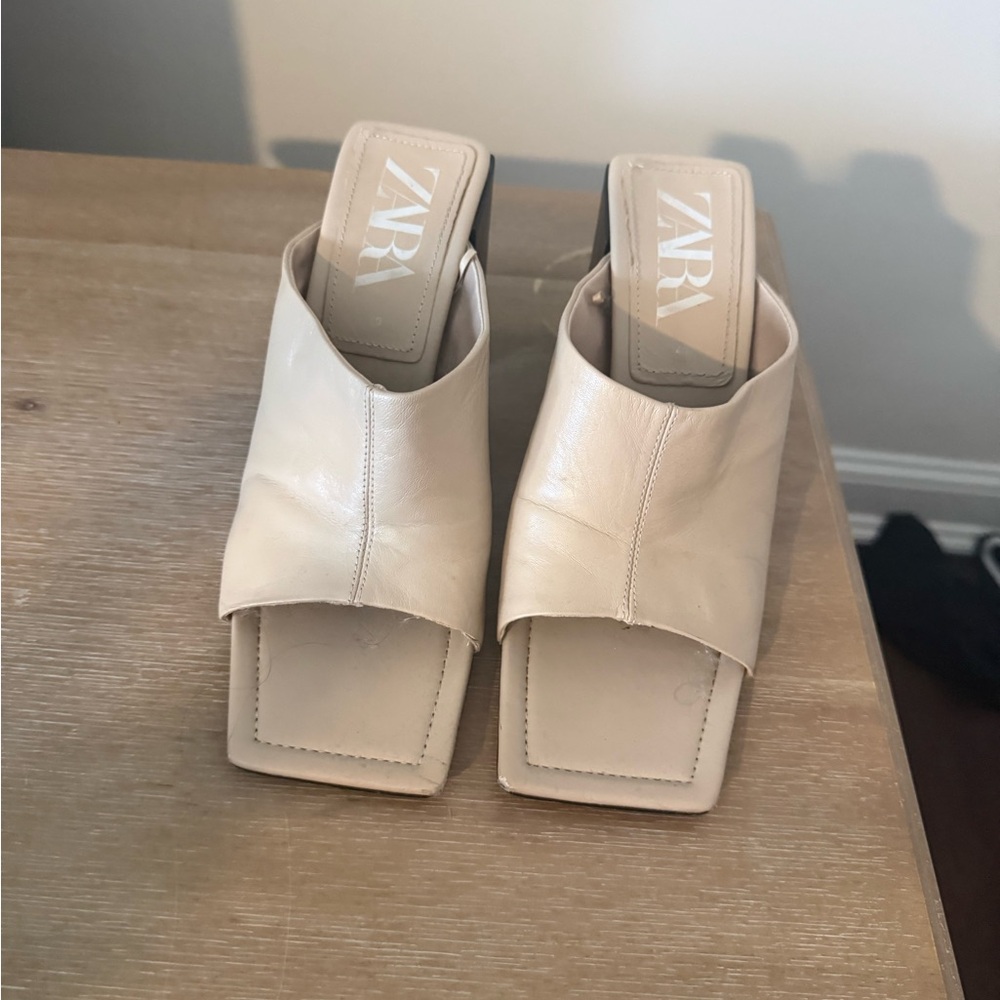 Zara Women's Beige Leather Mules